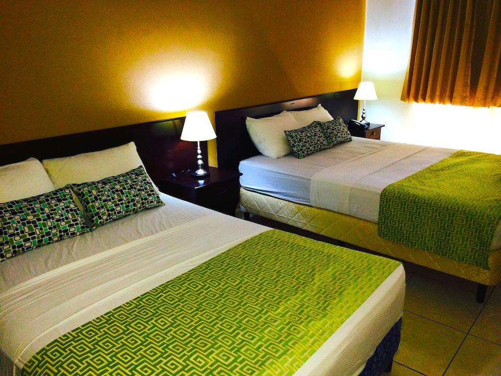 Hotel Residencial Cervantes David Ruang foto