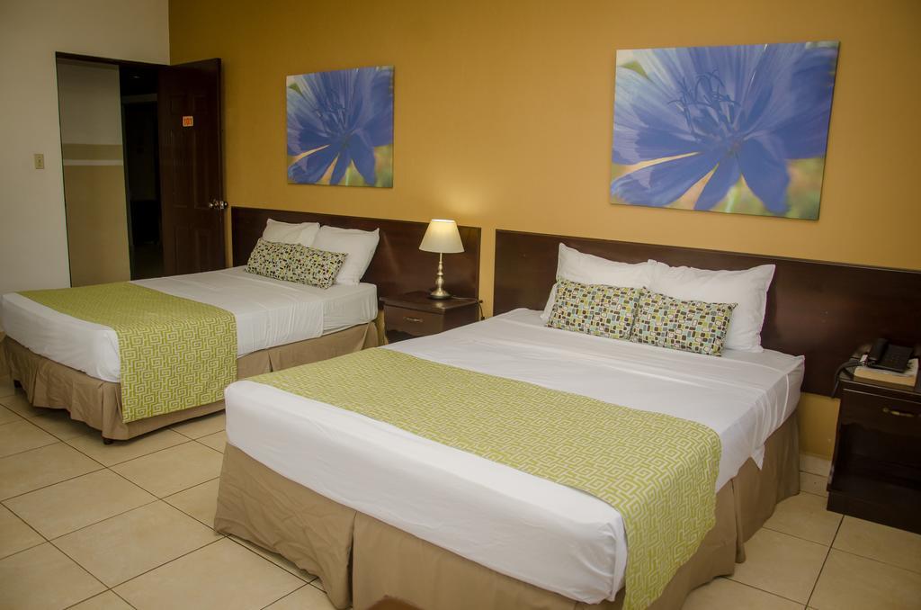 Hotel Residencial Cervantes David Bagian luar foto