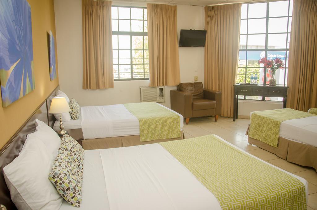 Hotel Residencial Cervantes David Bagian luar foto